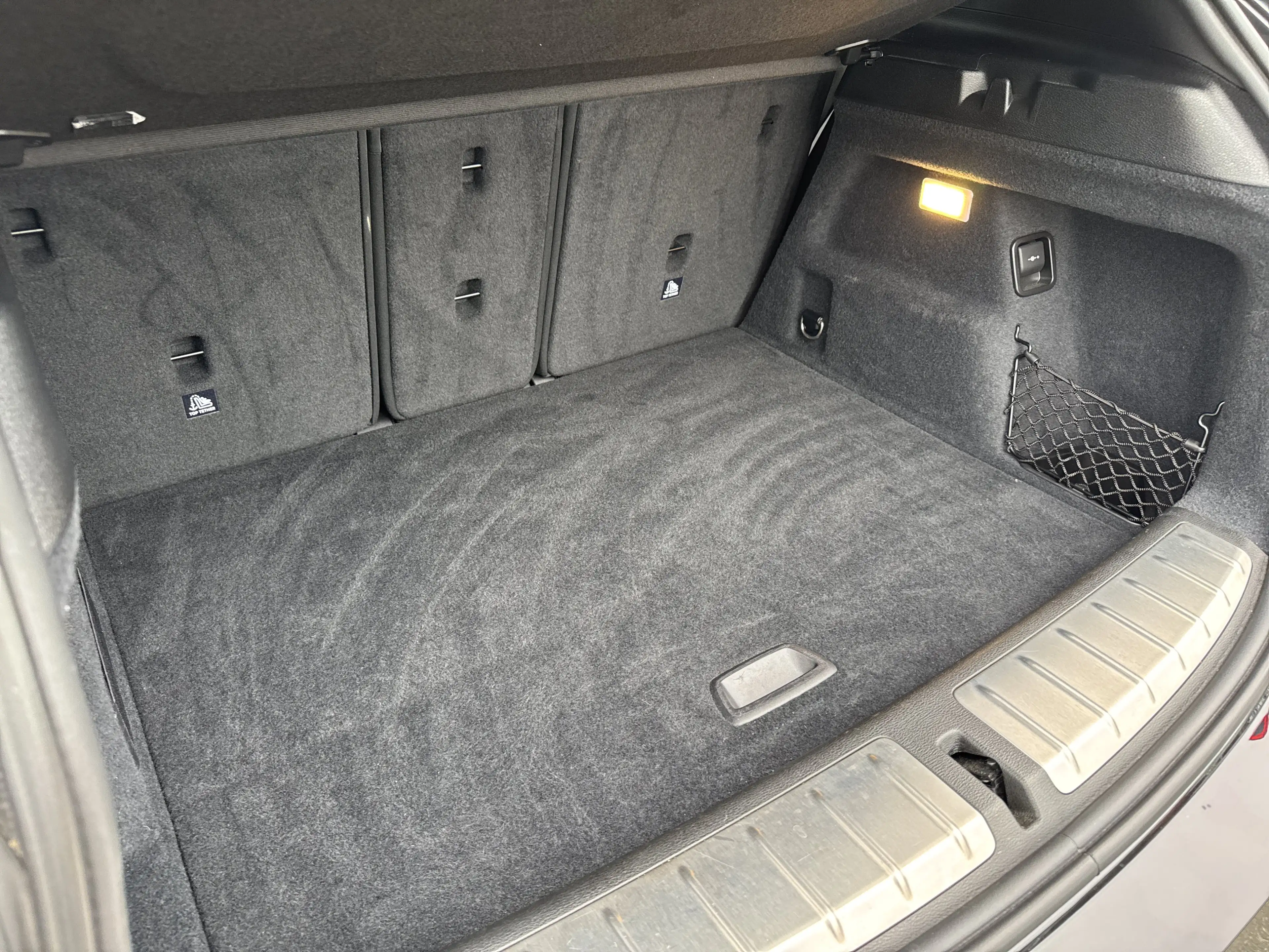 BMW X2 xDrive20i — photo 21