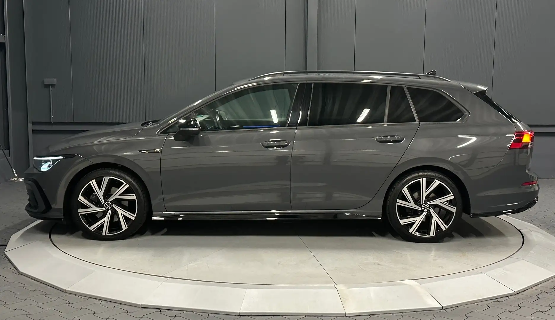 Volkswagen Golf Variant VIII R-Line*Black Sytle*18Zoll*Harman/Kardon*AHK* Gris - 2