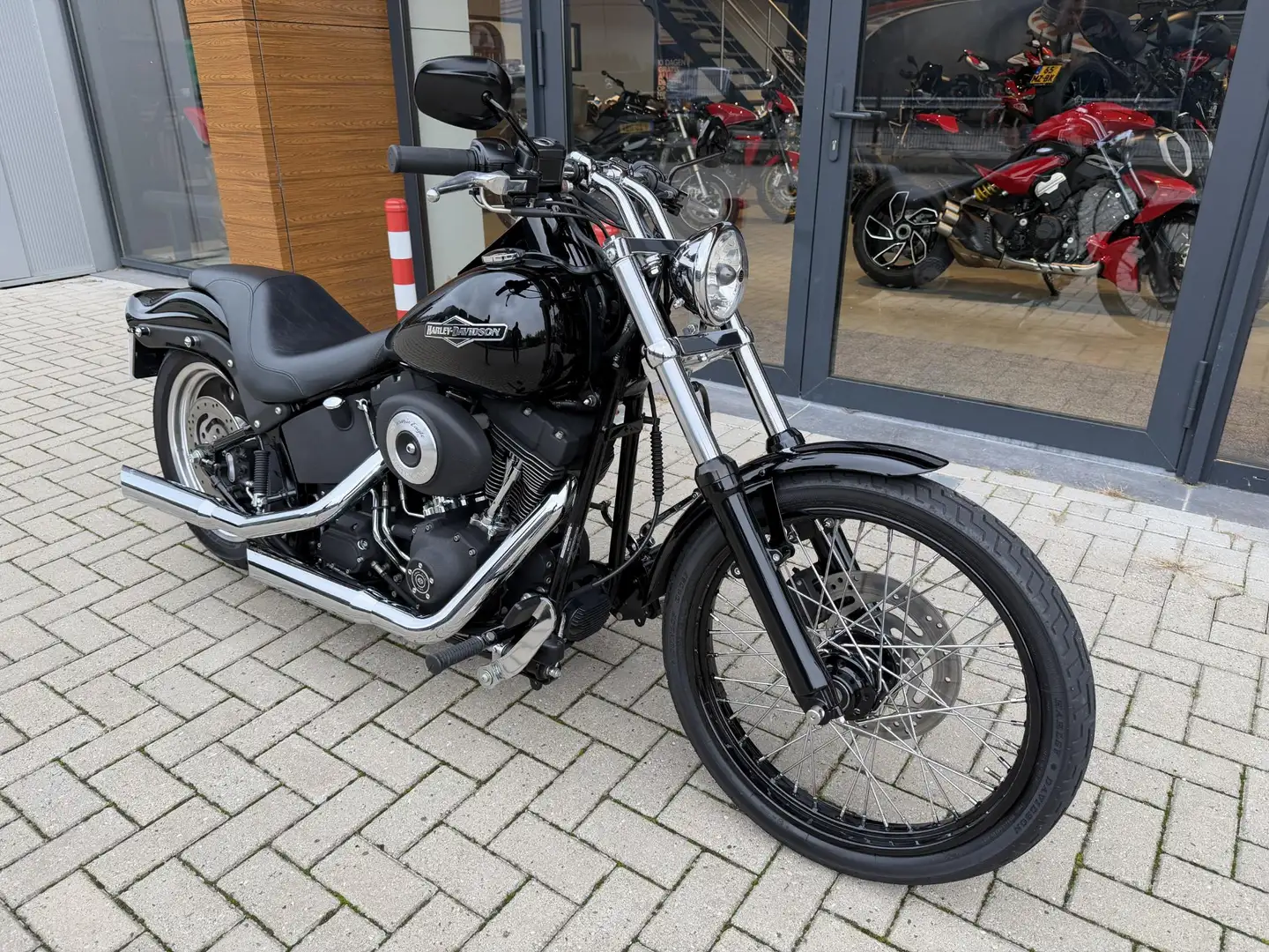 Harley-Davidson Night Train 88 FXSTB Stage 2 NL Motor Zwart - 2