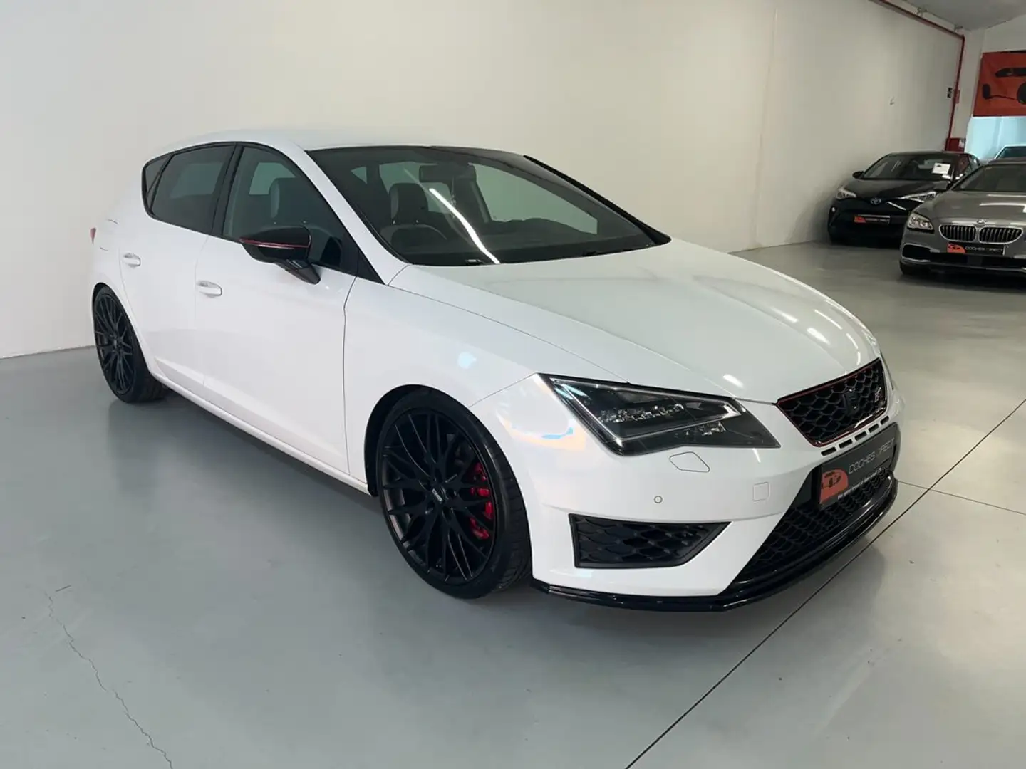 SEAT Leon 2.0 TSI 265cv St&Sp CUPRA Blanco - 2