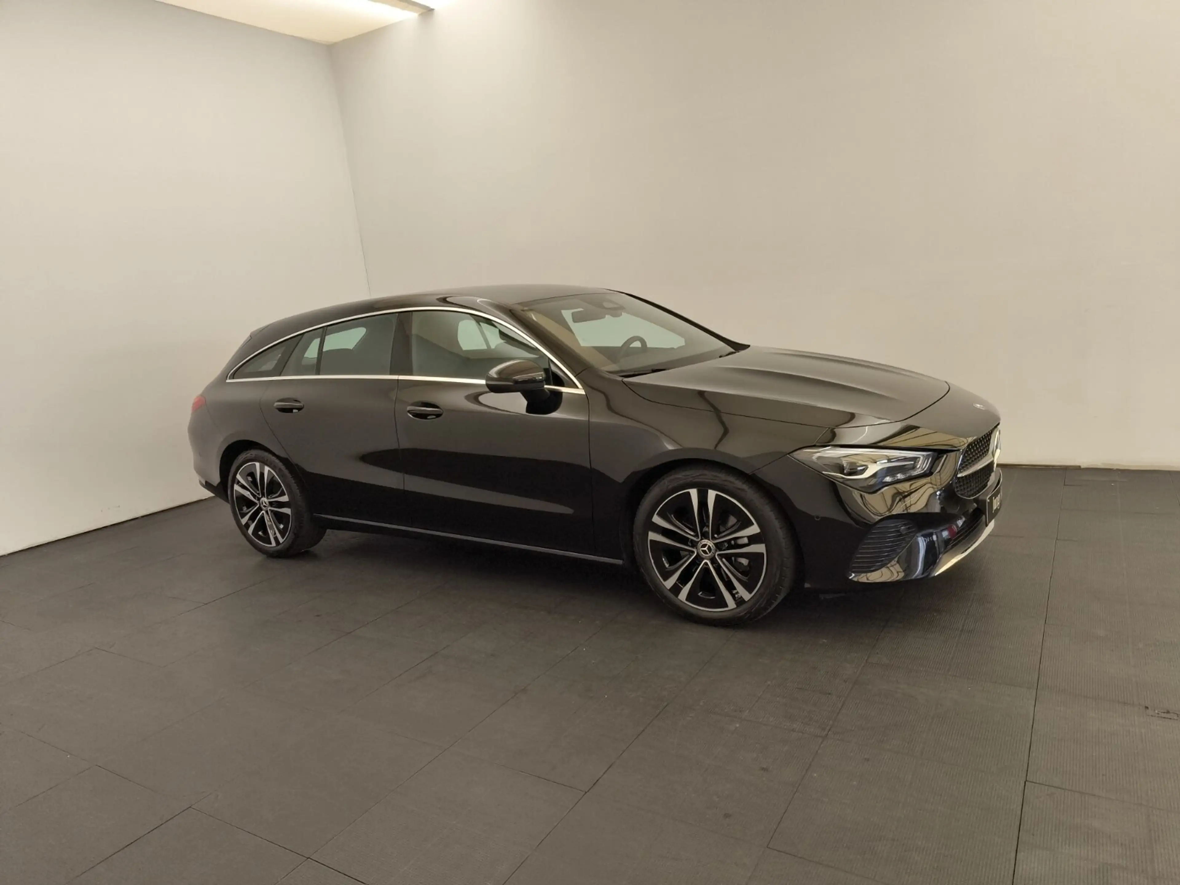 Mercedes-Benz CLA 180 CLA 180 SB Progressive Advanced 18 Zoll EasyPack — photo 4