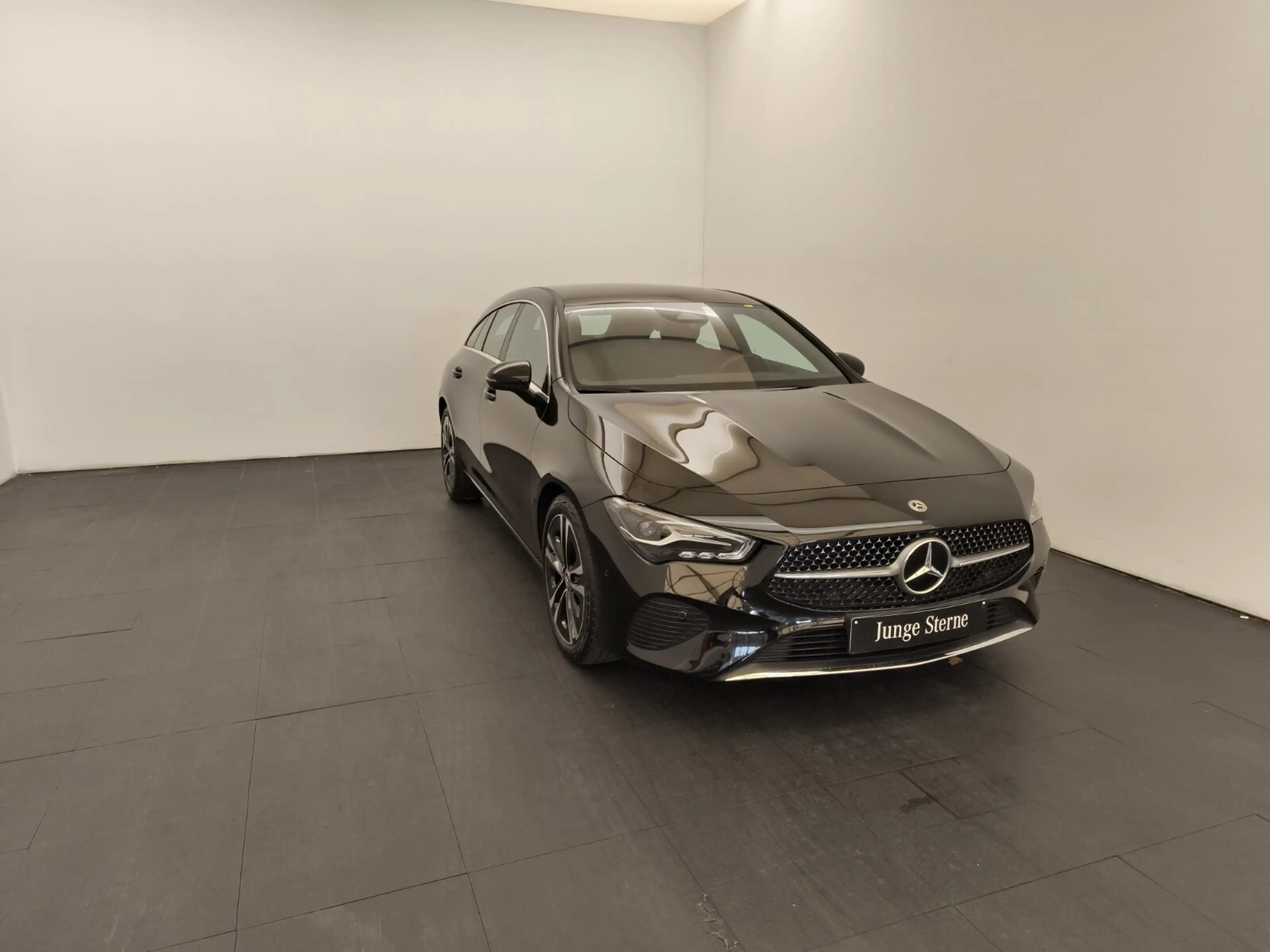 Mercedes-Benz CLA 180 CLA 180 SB Progressive Advanced 18 Zoll EasyPack — photo 3