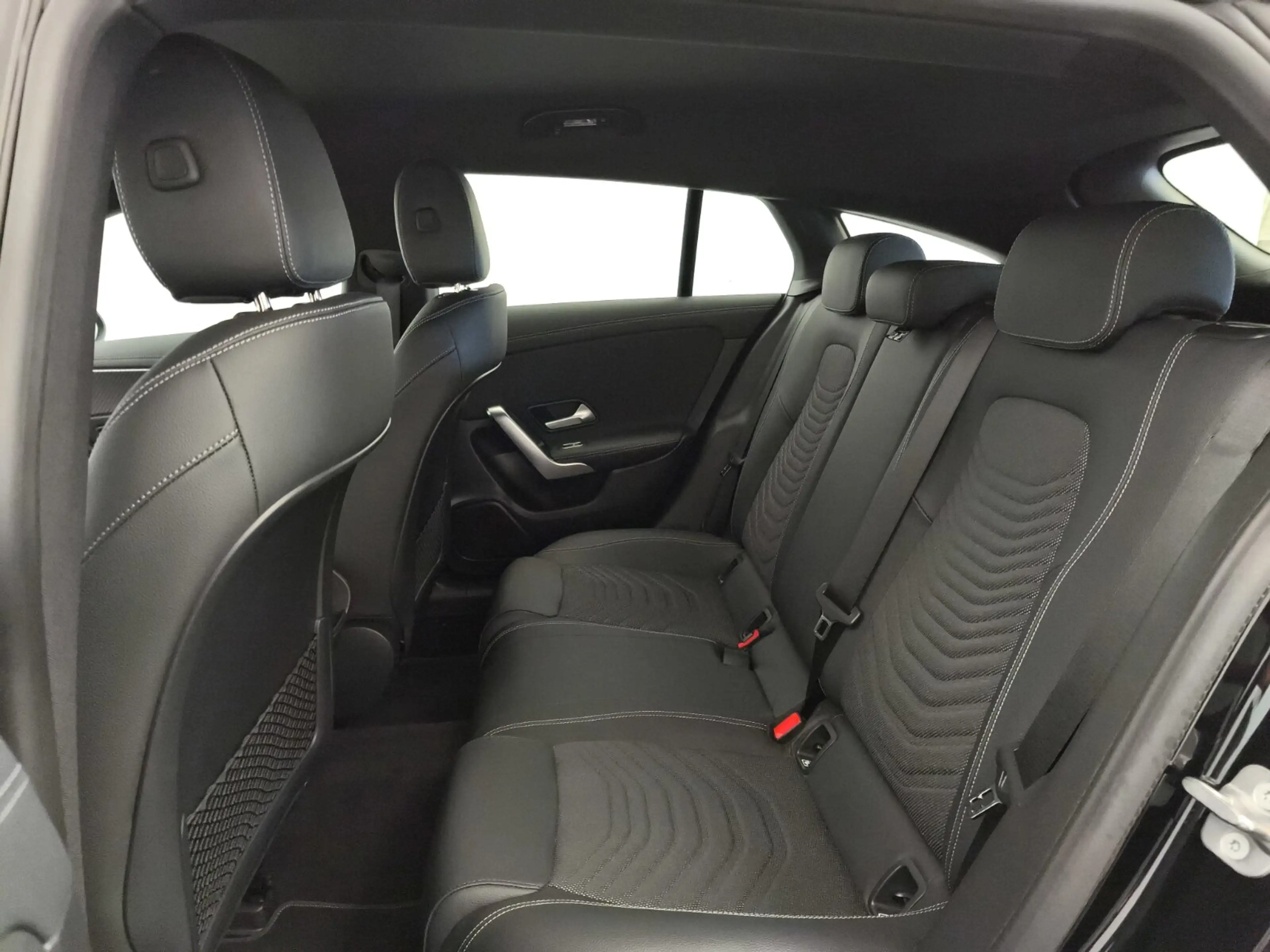 Mercedes-Benz CLA 180 CLA 180 SB Progressive Advanced 18 Zoll EasyPack — photo 12