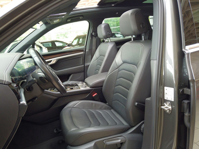 Volkswagen Touareg Elegance LUFTFAHRW./ALLRADLENKUNG/MATRIX — photo 3