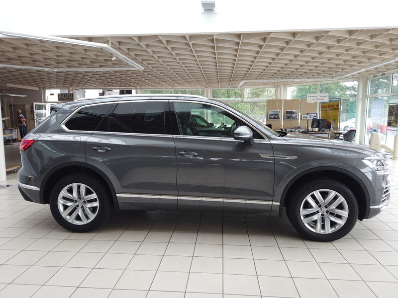 Volkswagen Touareg Elegance LUFTFAHRW./ALLRADLENKUNG/MATRIX — photo 11
