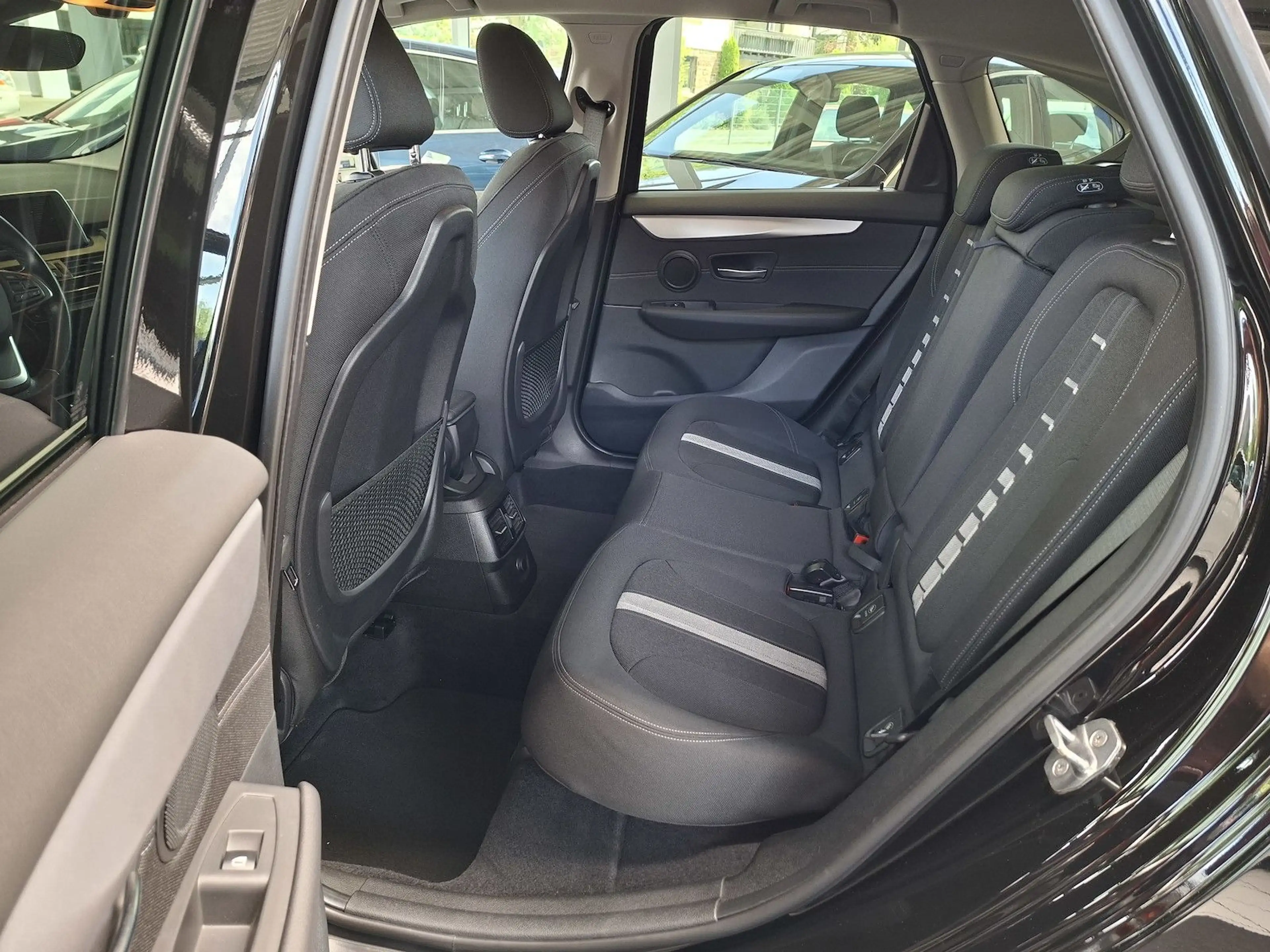 BMW 216 TOURER ADVANTAGE PTS SHZ — photo 7