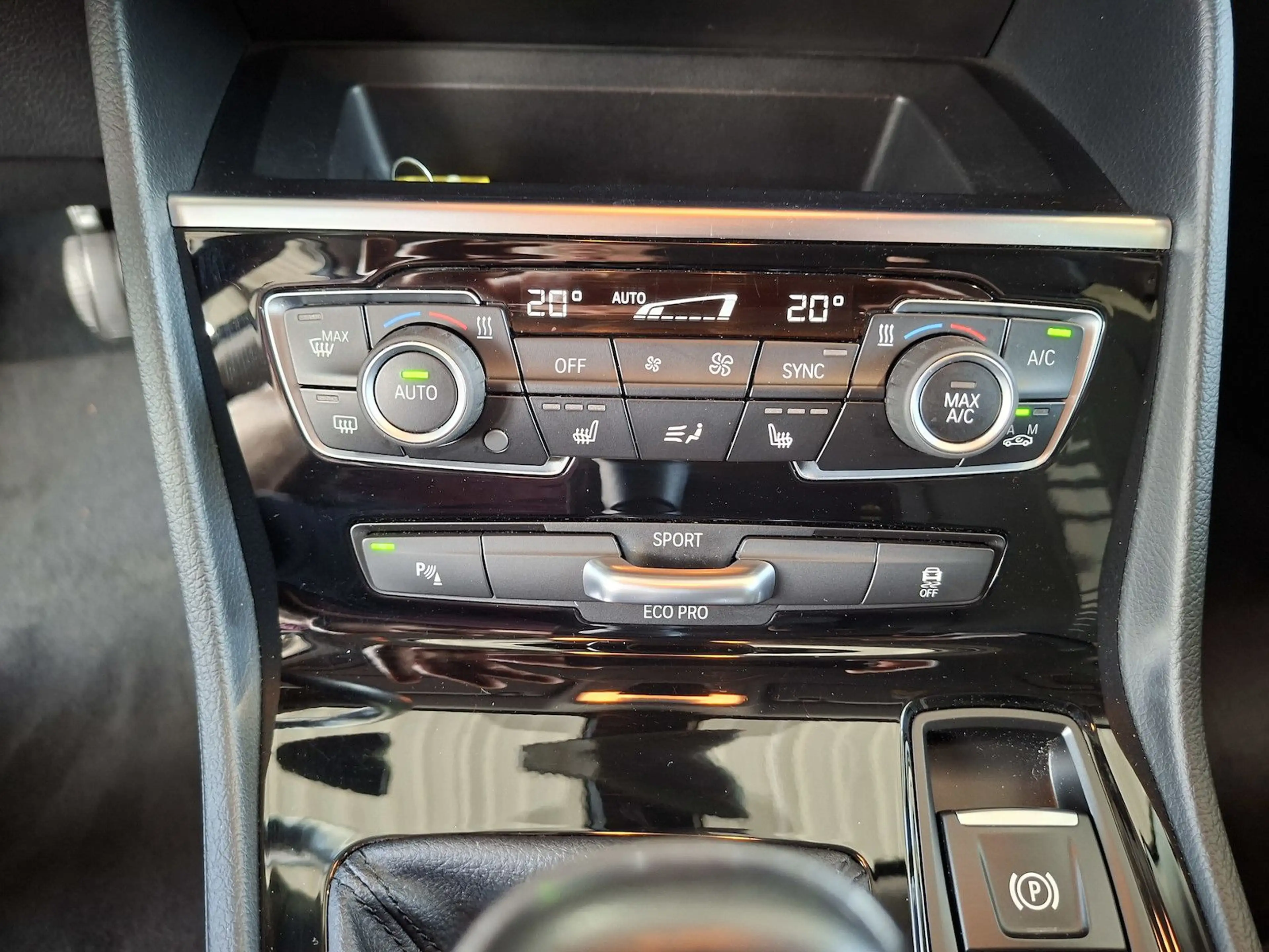 BMW 216 TOURER ADVANTAGE PTS SHZ — photo 14
