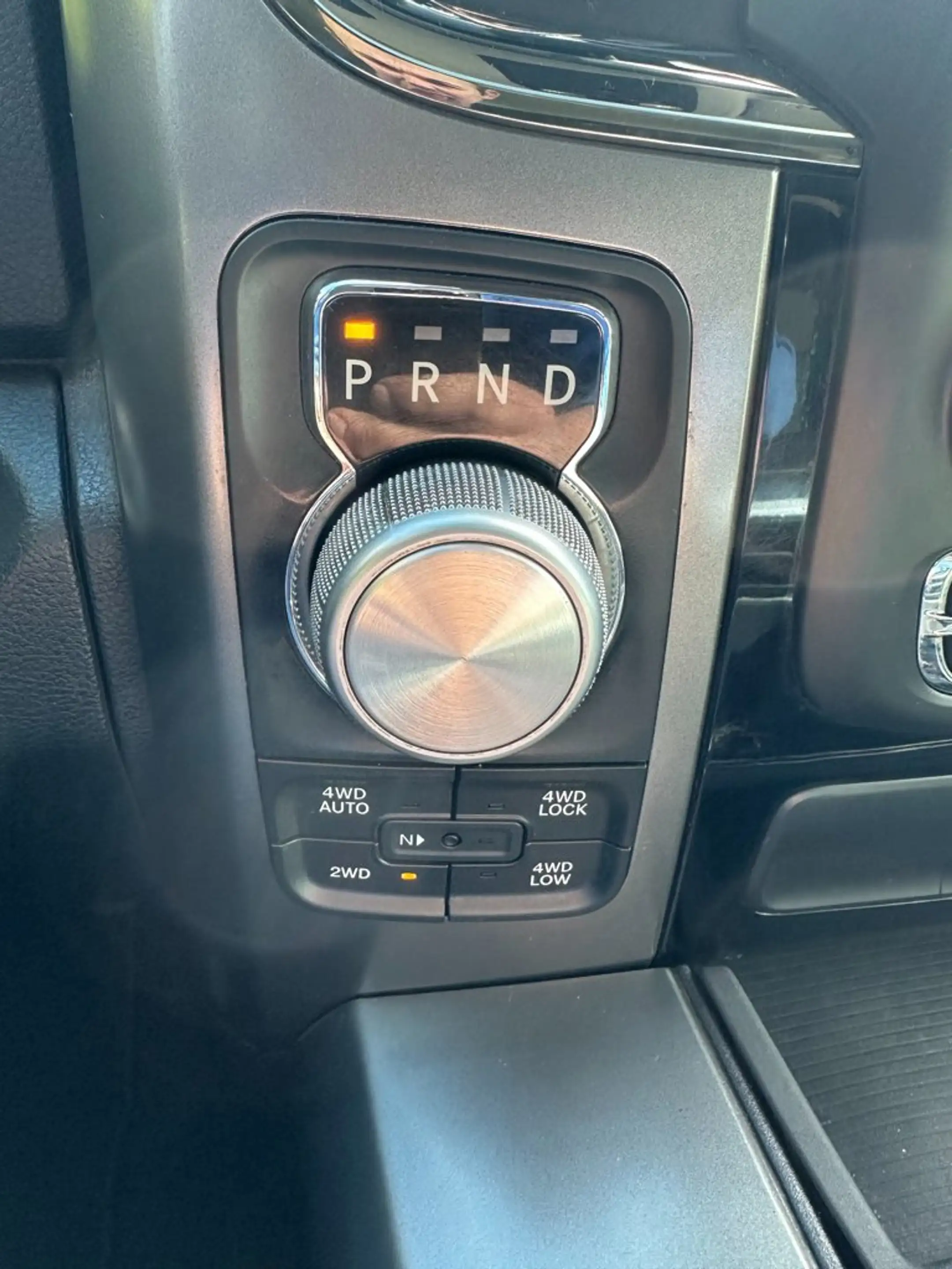 Dodge RAM 1500 5.7 V8 4x4 Quad Cab 6'4 trekhaak achteruitrij — photo 11