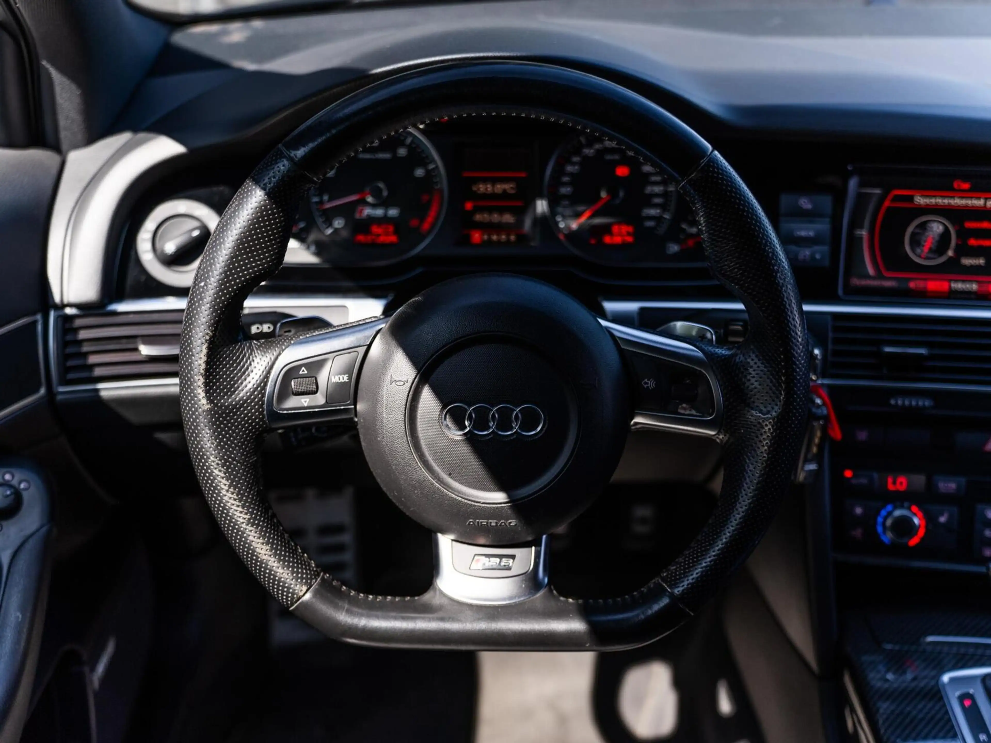 Audi RS6 A6 Avant 5.0 TFSI — photo 11