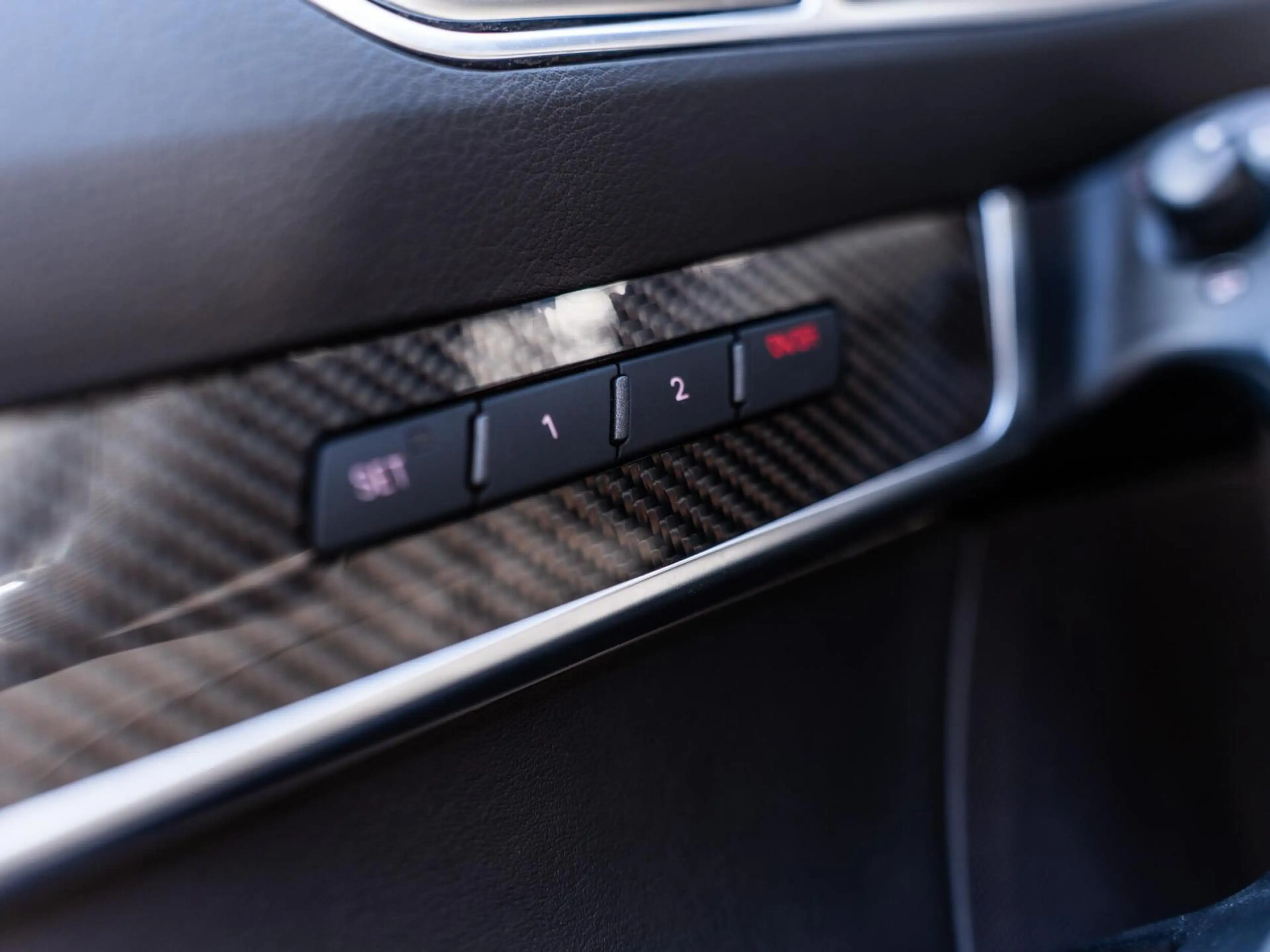 Audi RS6 A6 Avant 5.0 TFSI — photo 12
