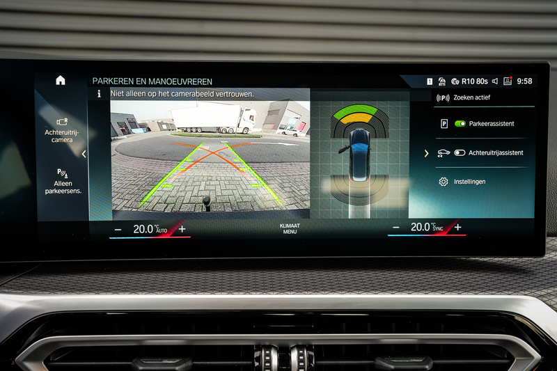 BMW 330 3-serie Touring 330e M-Sport Facelift | SOH 97% | — photo 25