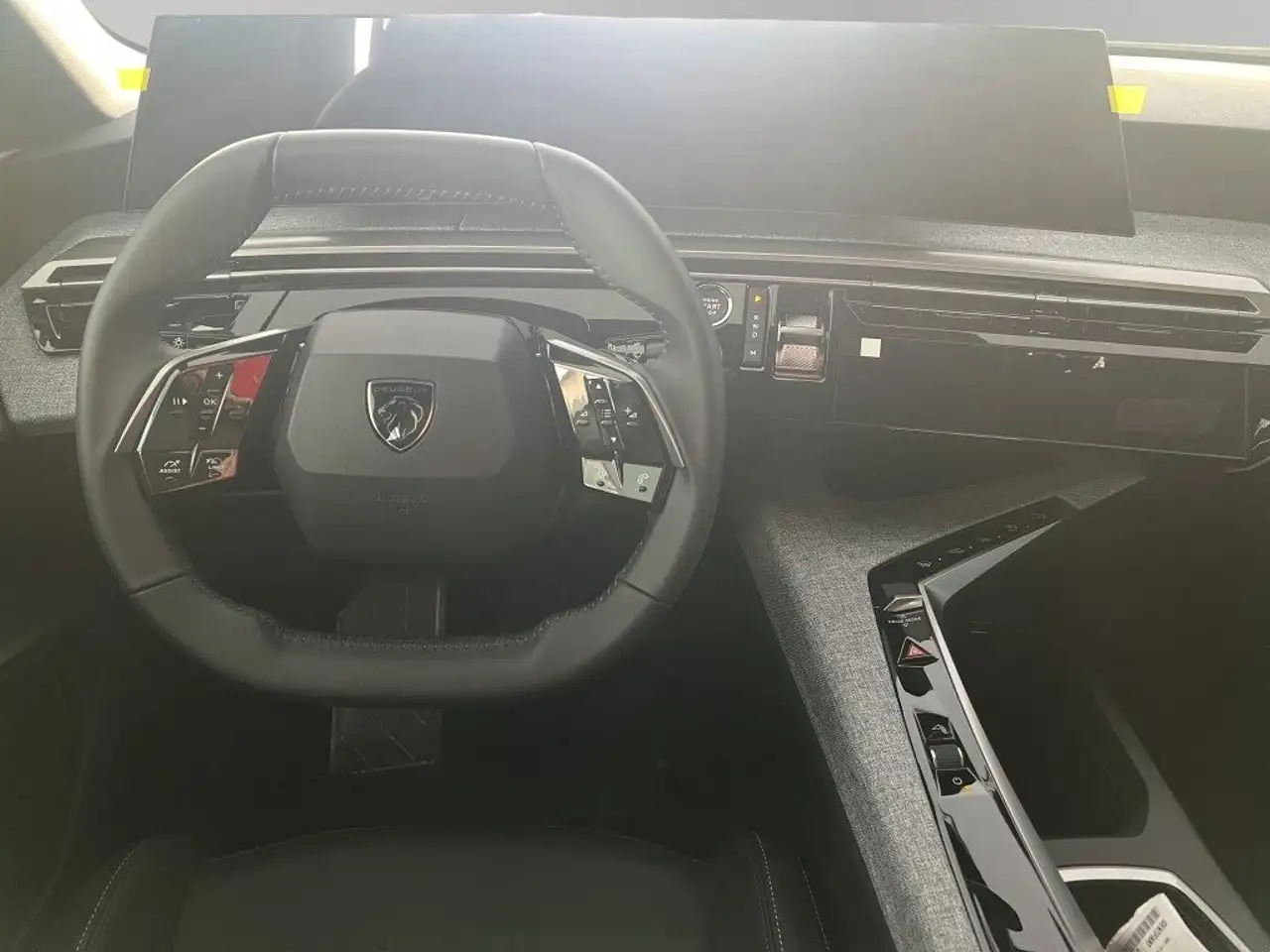 Peugeot 3008 Hybrid 145 e-DCS6 Allure €. 10.000 A TASSO % 5