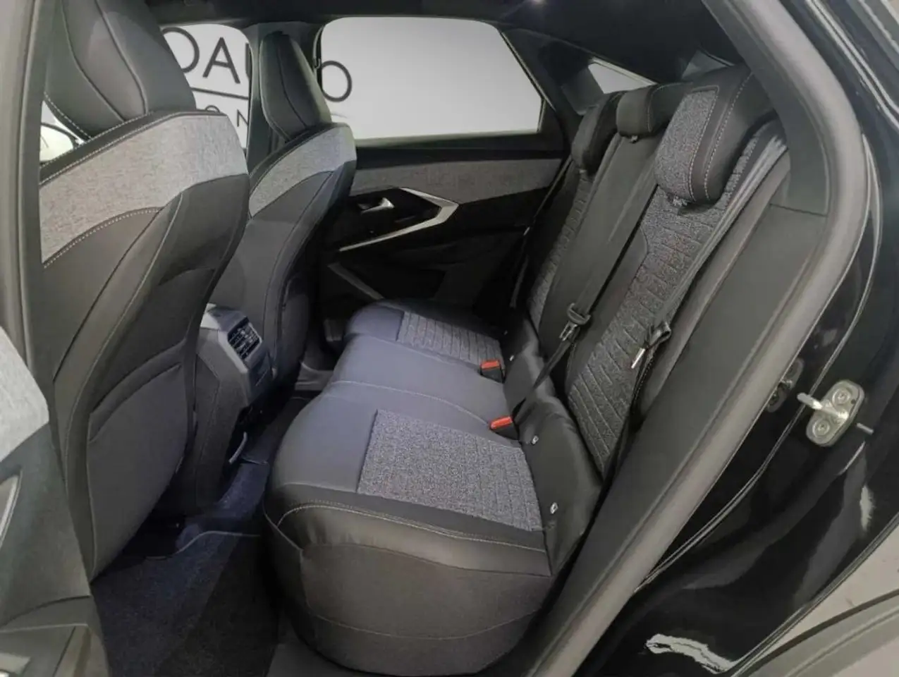 Peugeot 3008 Hybrid 145 e-DCS6 Allure €. 10.000 A TASSO % 13