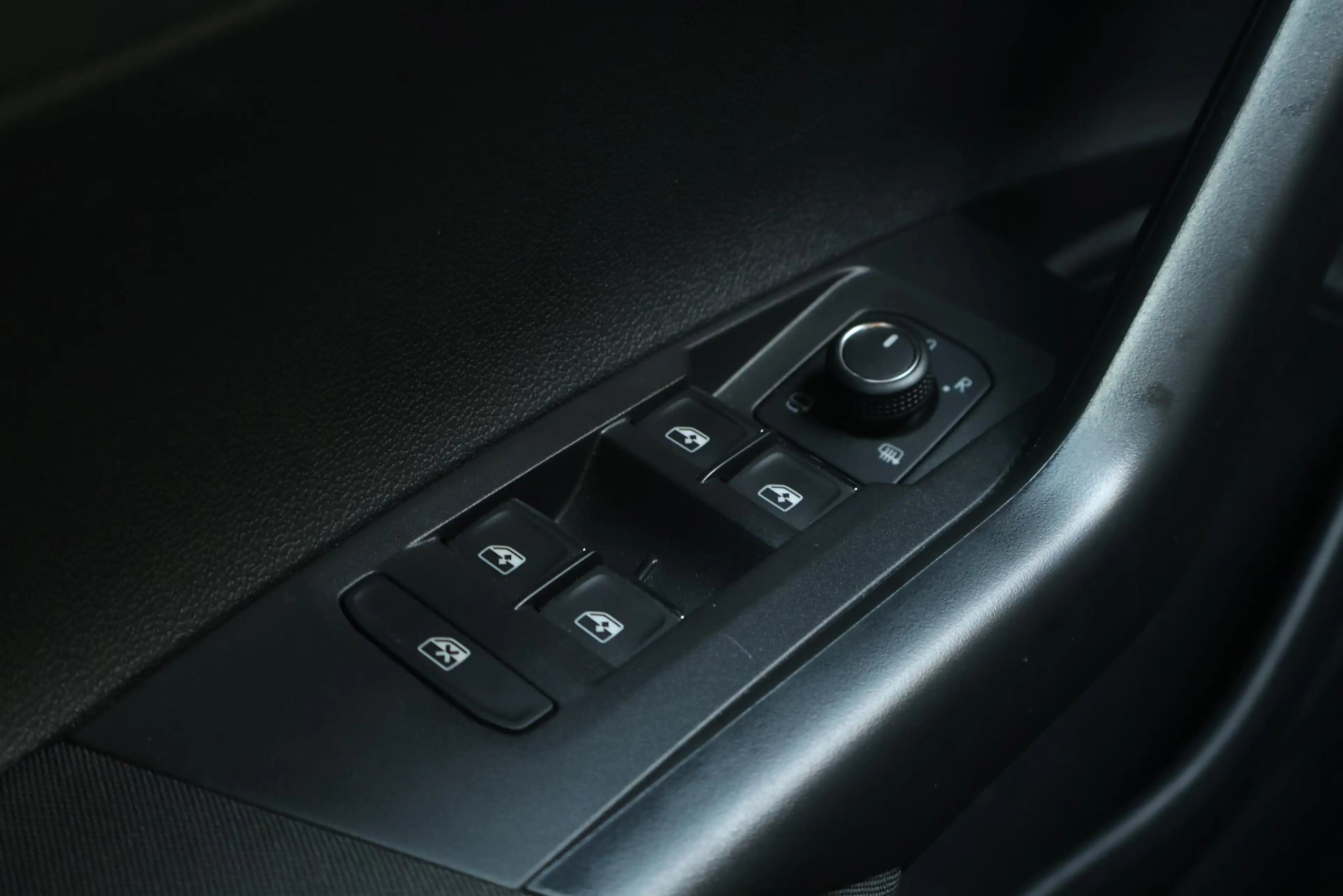 Volkswagen Polo GTI 2.0 TSI / Beats / PDC — photo 15