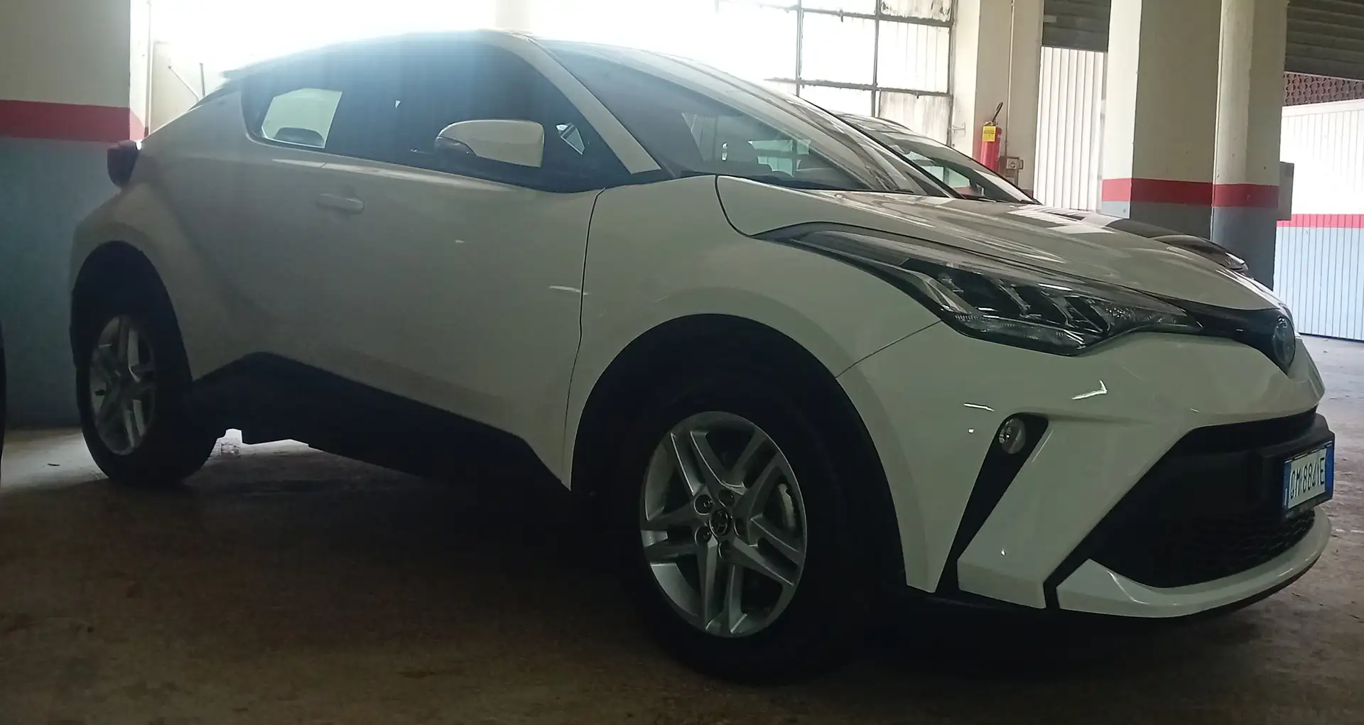 Toyota C-HR C-HR I 2020 1.8h Active e-cvt Bianco - 2