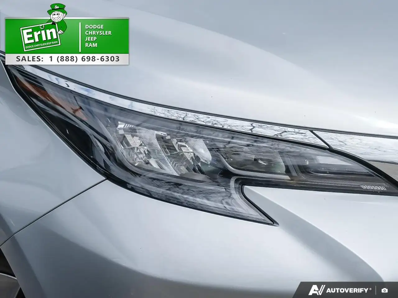 Toyota Sienna снимка Toyota Sienna