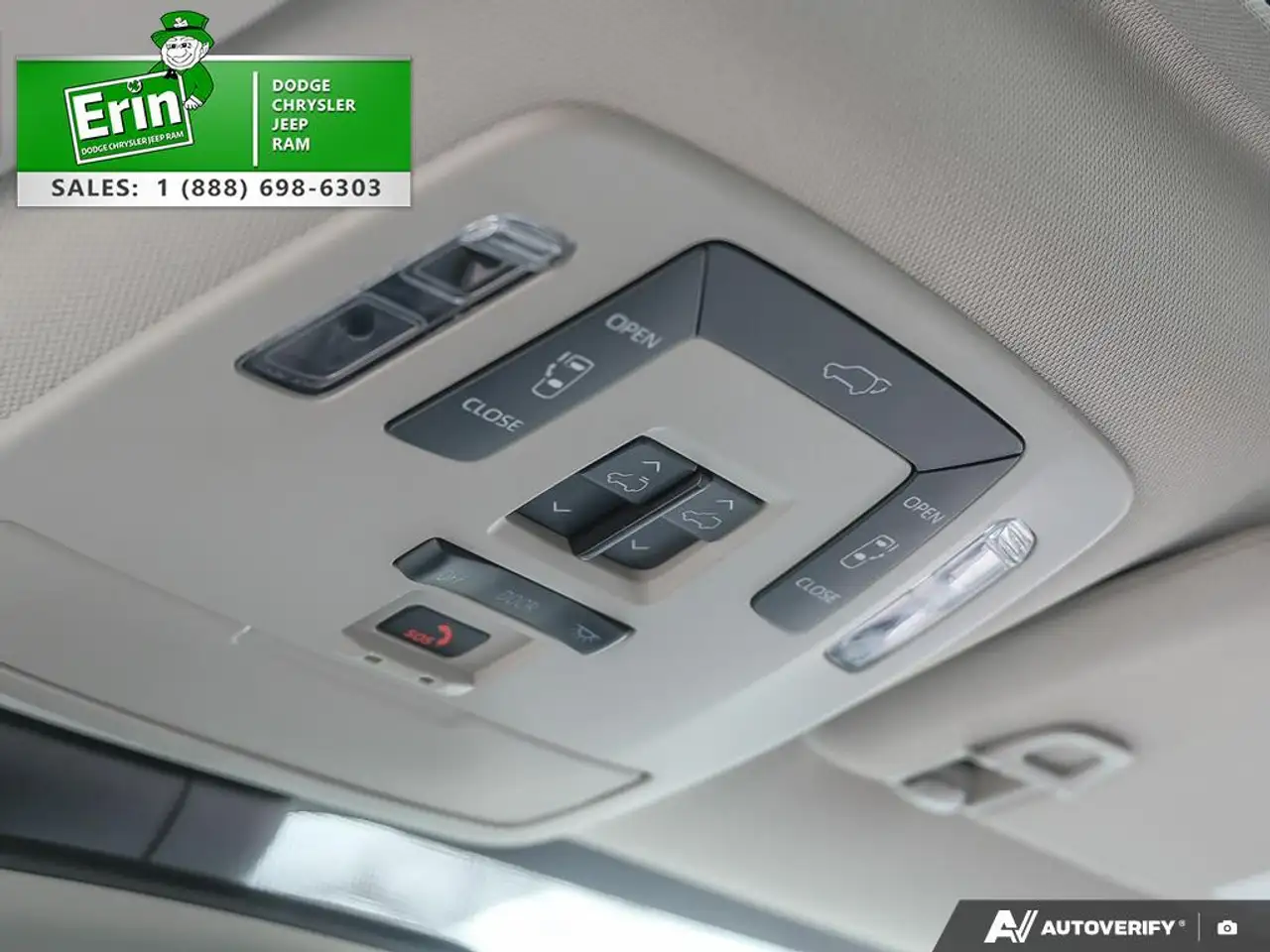 Toyota Sienna снимка Toyota Sienna