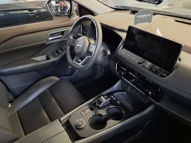 Nissan X-Trail view 9