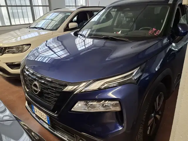 Nissan X-Trail view 6