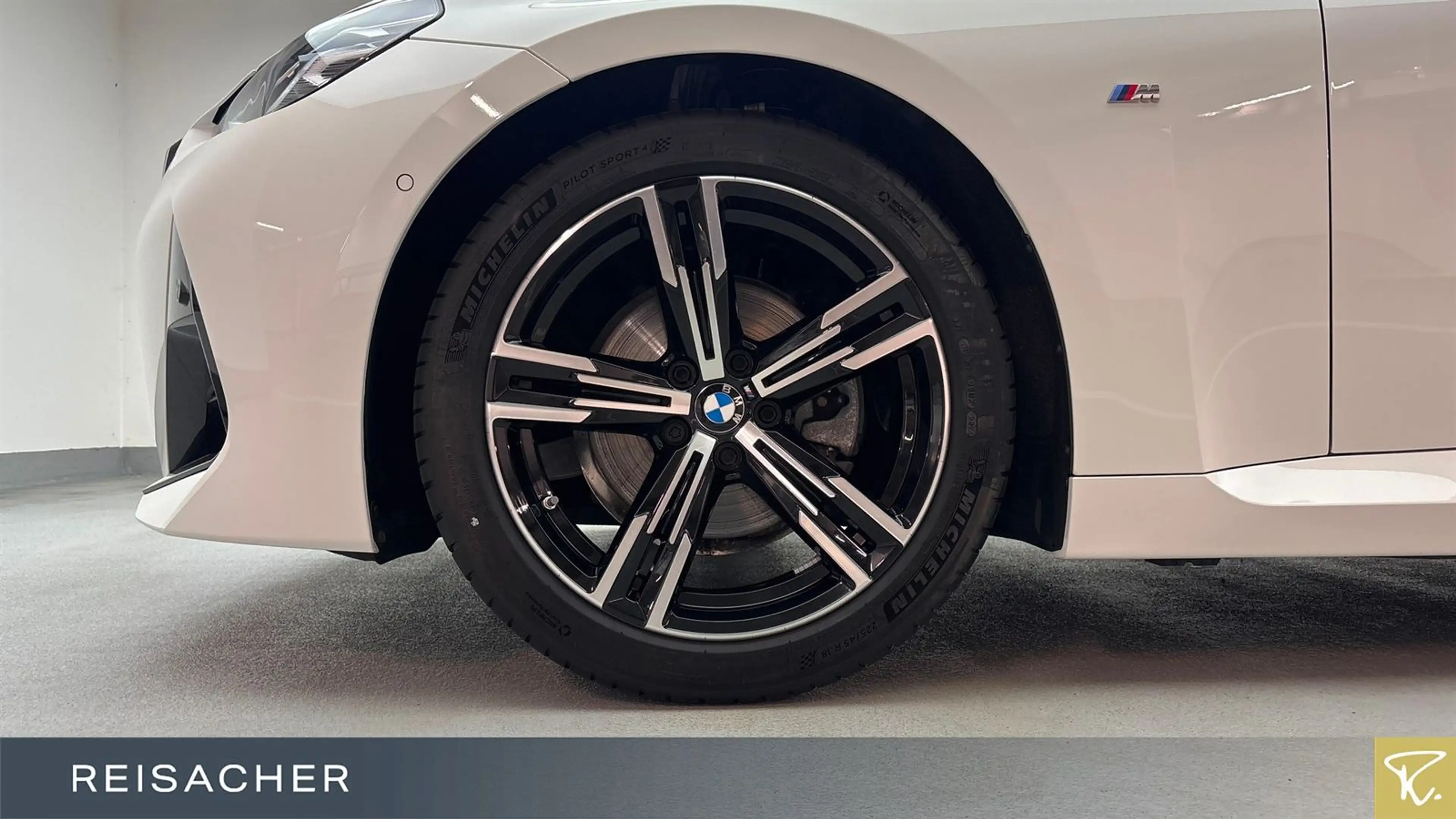 BMW 220 i A Coupé M-Sport,AHK,LC+,ParkAs,LED — photo 3
