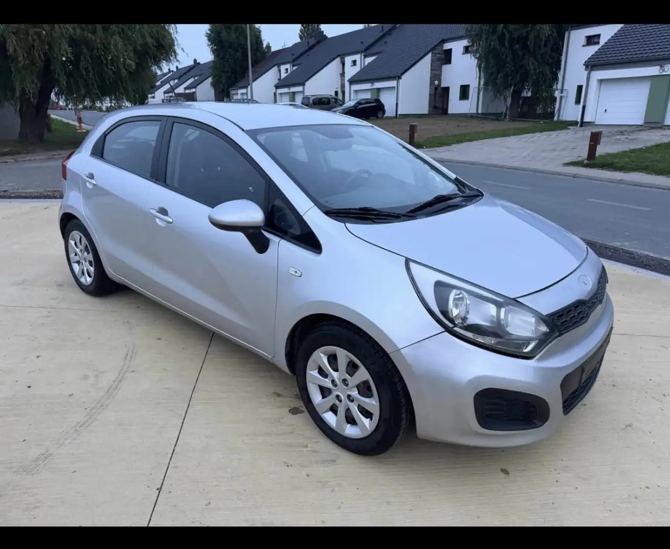 Kia Rio - 2
