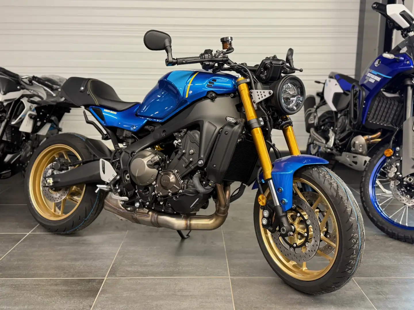 Yamaha XSR 900 Bleu - 1