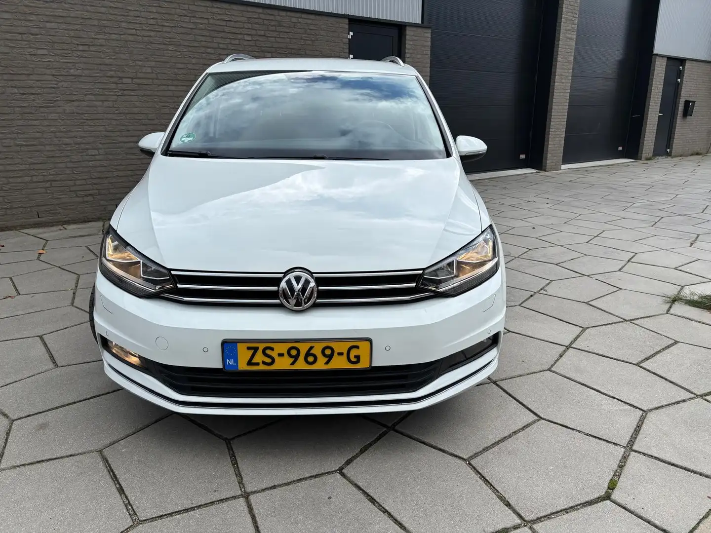 Volkswagen Touran 1.4 TSI Highline |Automaat| Bomvol acc. | Afn. B. Wit - 2