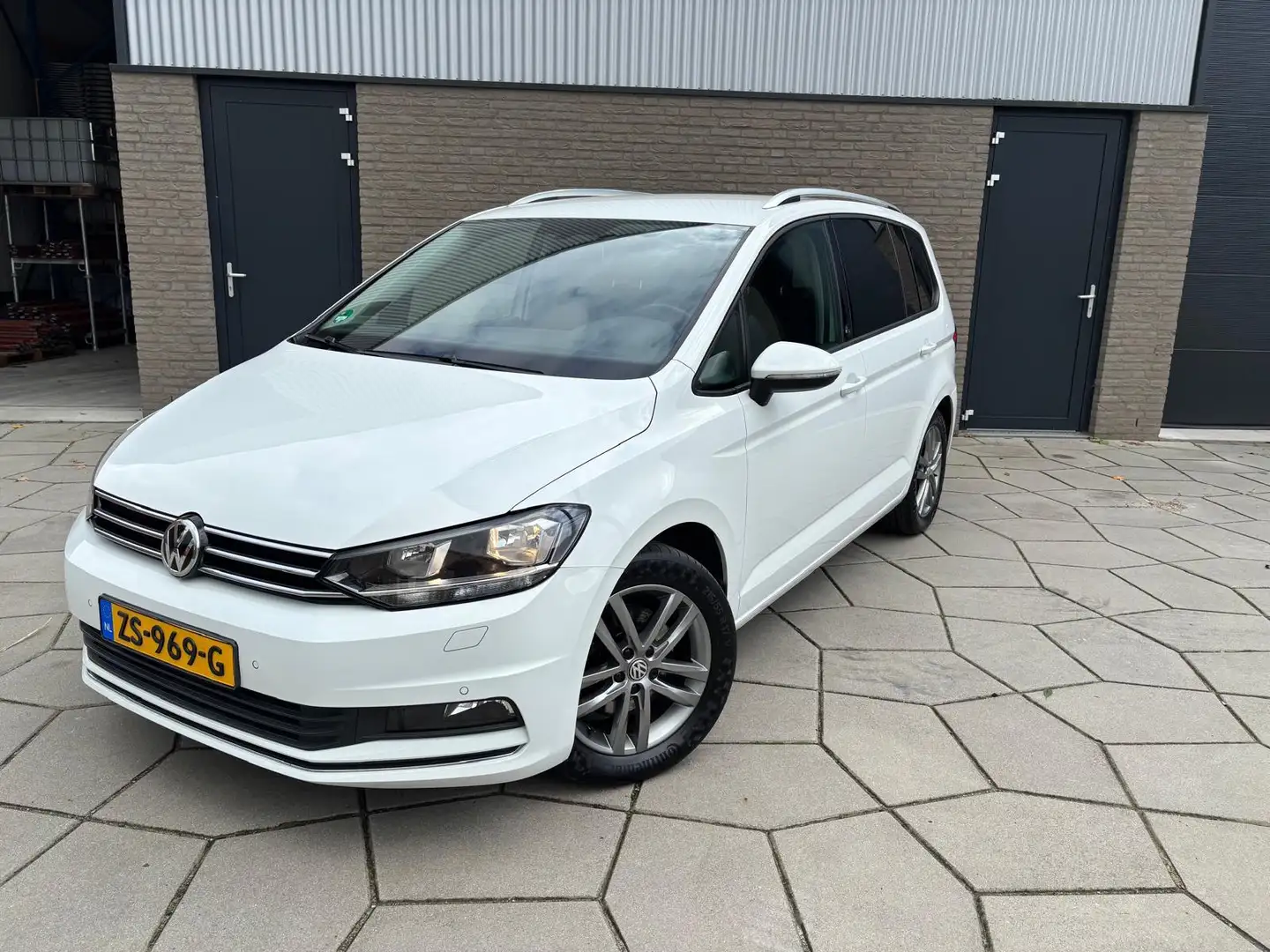 Volkswagen Touran 1.4 TSI Highline |Automaat| Bomvol acc. | Afn. B. Wit - 1