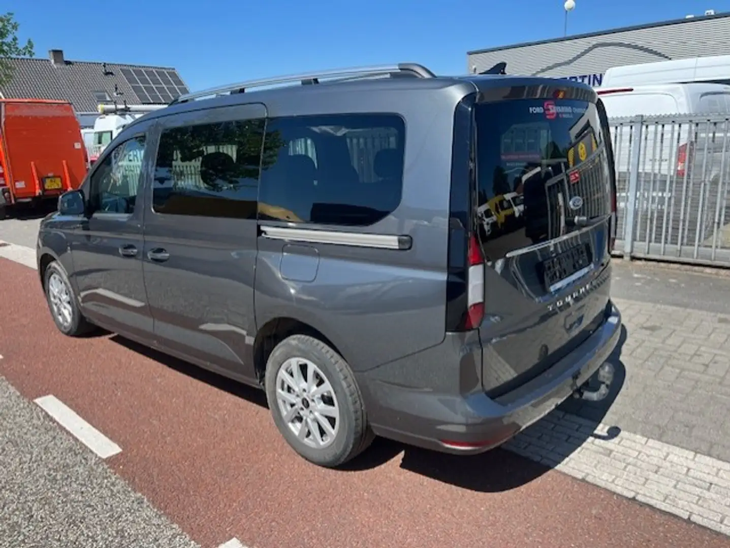 Ford Tourneo Connect GRAND 2.0 TDI 90KW 7 SITZ MAXI LANG AIRCO KLIMA Šedá - 2