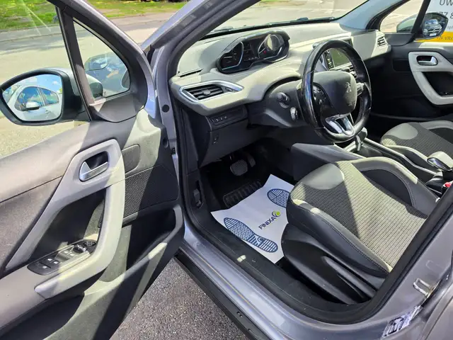 Peugeot 2008 view 7