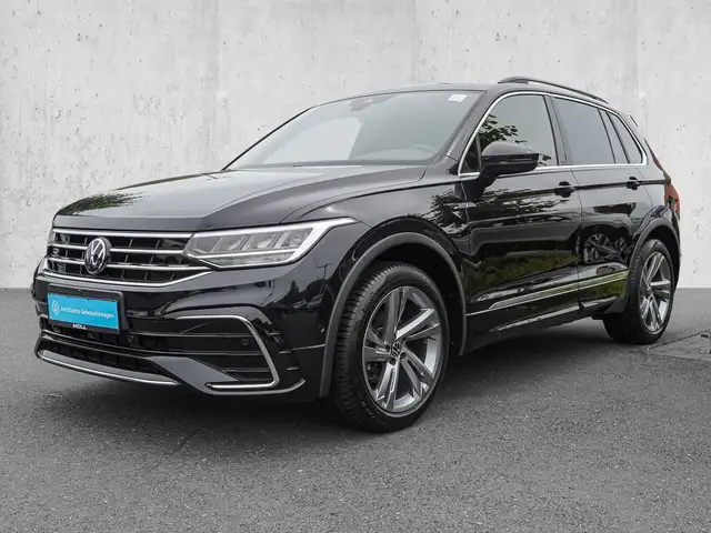 Volkswagen Tiguan view 2