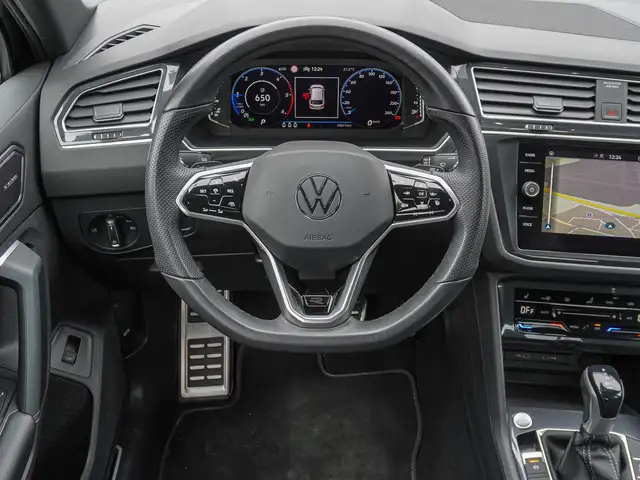 Volkswagen Tiguan view 11