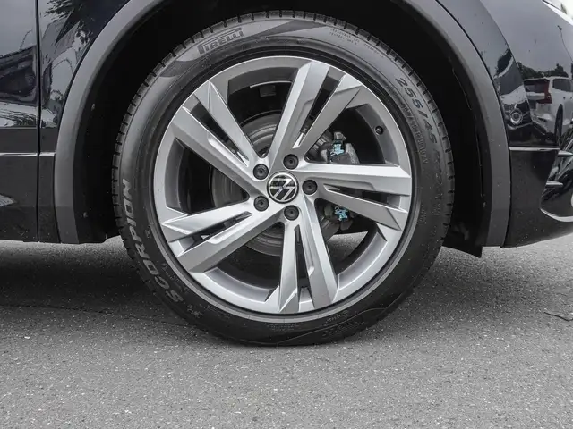 Volkswagen Tiguan view 7