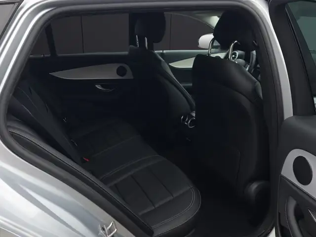 Mercedes-Benz E-Class view 7