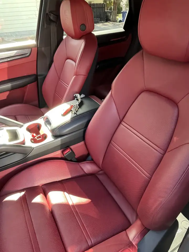 Porsche Cayenne снимка Porsche Cayenne
