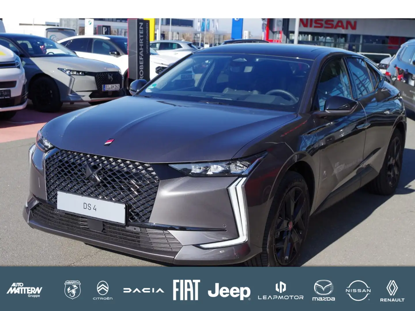 DS Automobiles DS 4 Klimaaut.|SHZ|PDC|Kamera|Leder|Alu|1.Hd Grau - 1