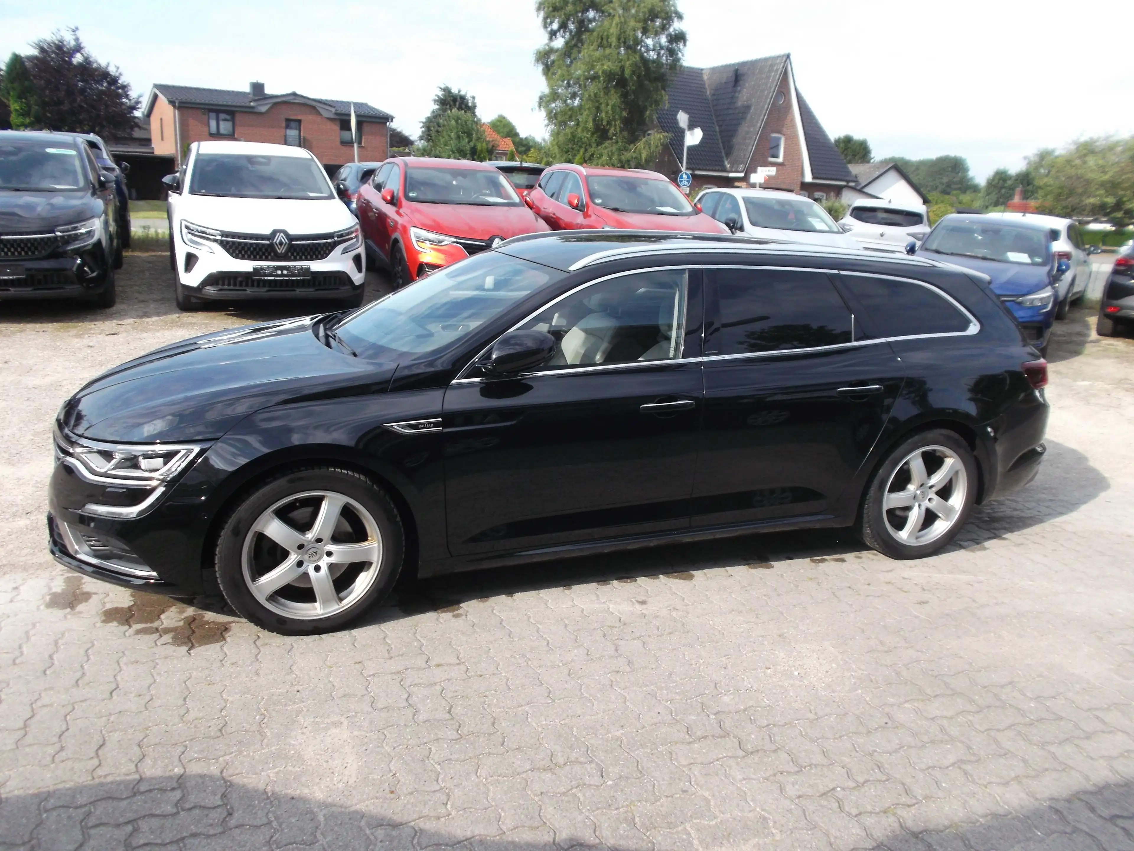 Renault Talisman Initiale Paris mit AHK
