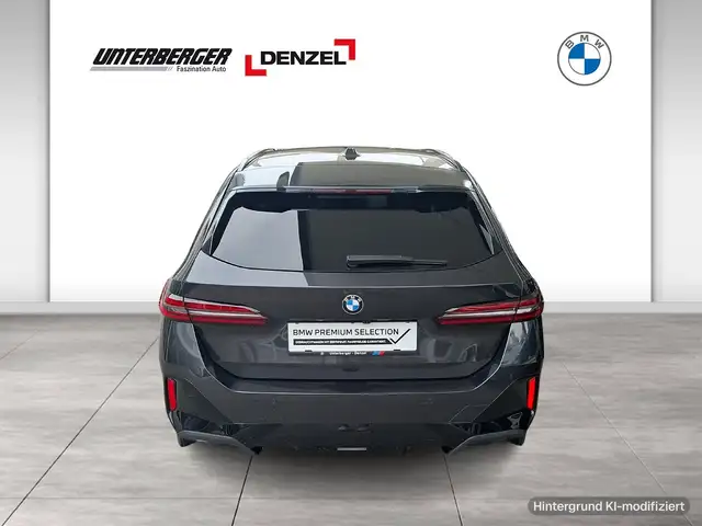 BMW 5 Series view 5