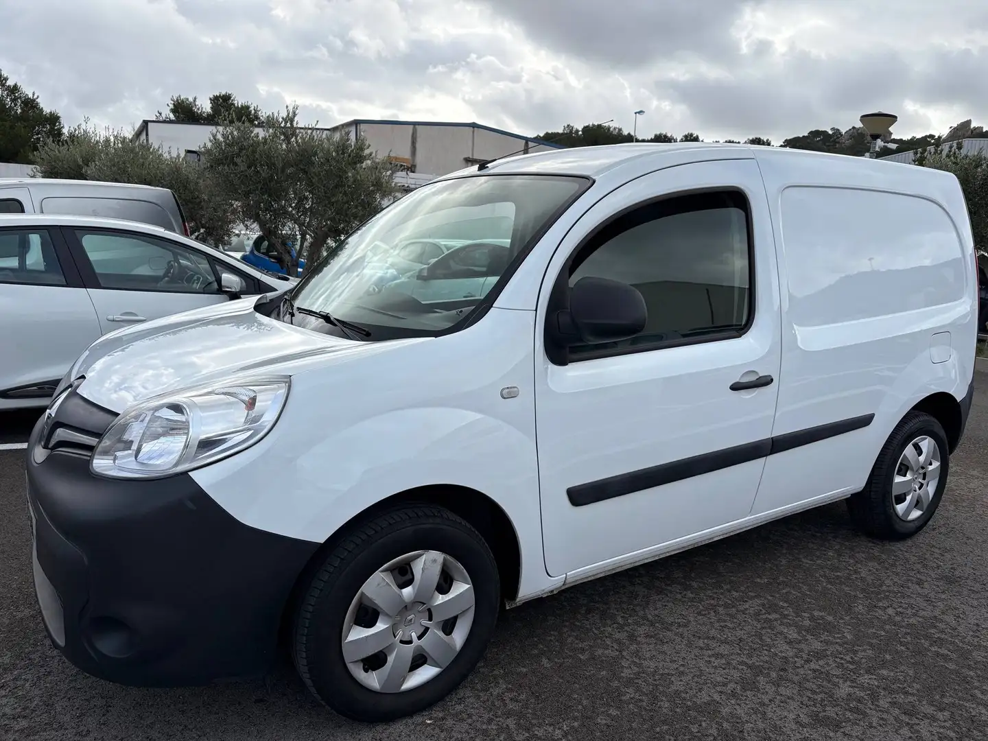 Renault Kangoo Express 1.5 DCI 75 E6 Grand Confort Blanc - 2