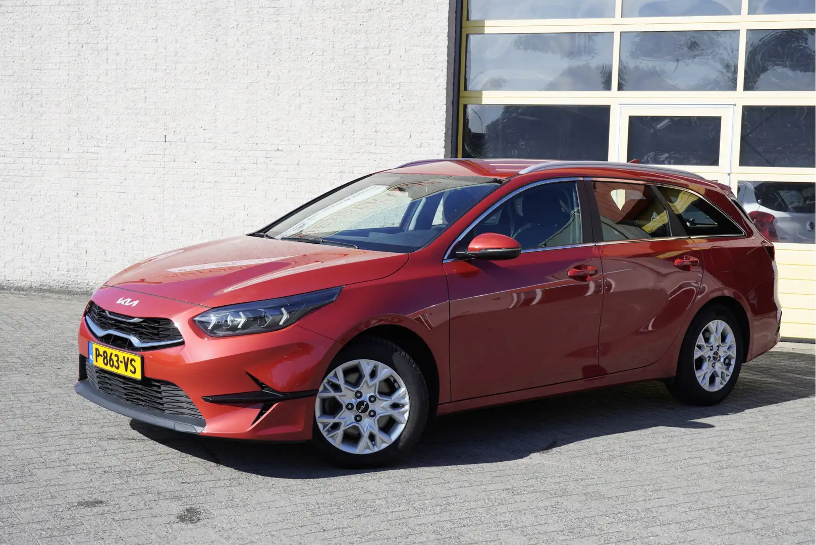 Kia Ceed SW / cee'd SW Sportswagon 1.0 T-GDi DynamicLine BJ2022 Lmv 16" | Rouge - 2