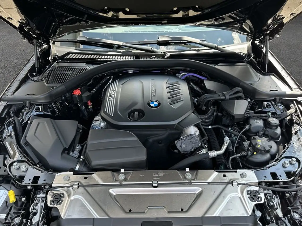 BMW 320 d Touring xDrive Aut. 140 kW, 5-türig (Diesel) 8