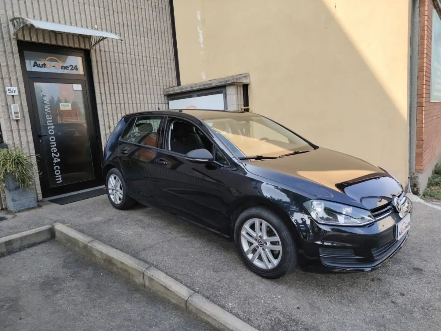Volkswagen Golf 1.2 TSI 85 CV 5p. Highline BlueMotion Technology Noir - 1