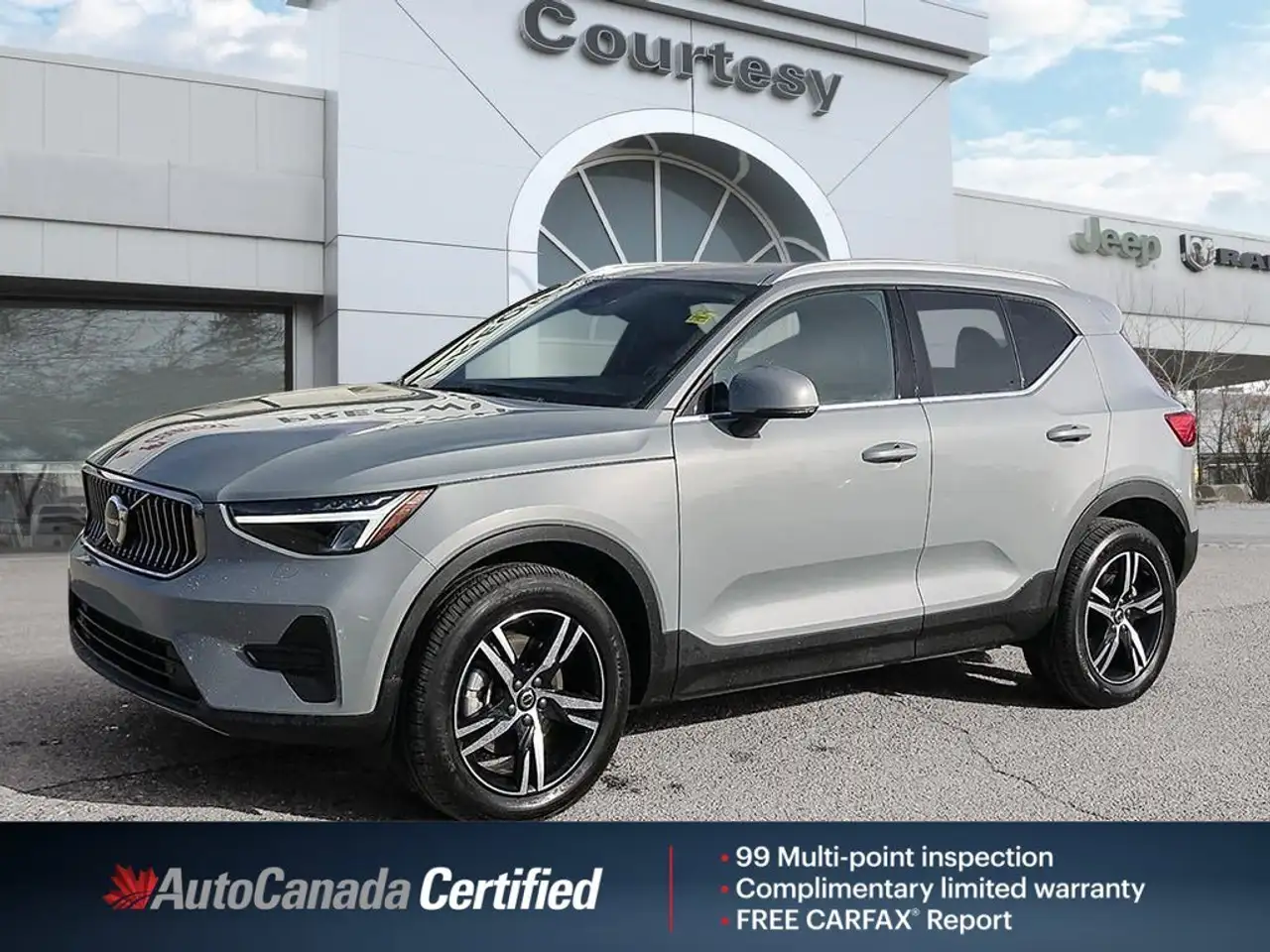 2025 Volvo XC40