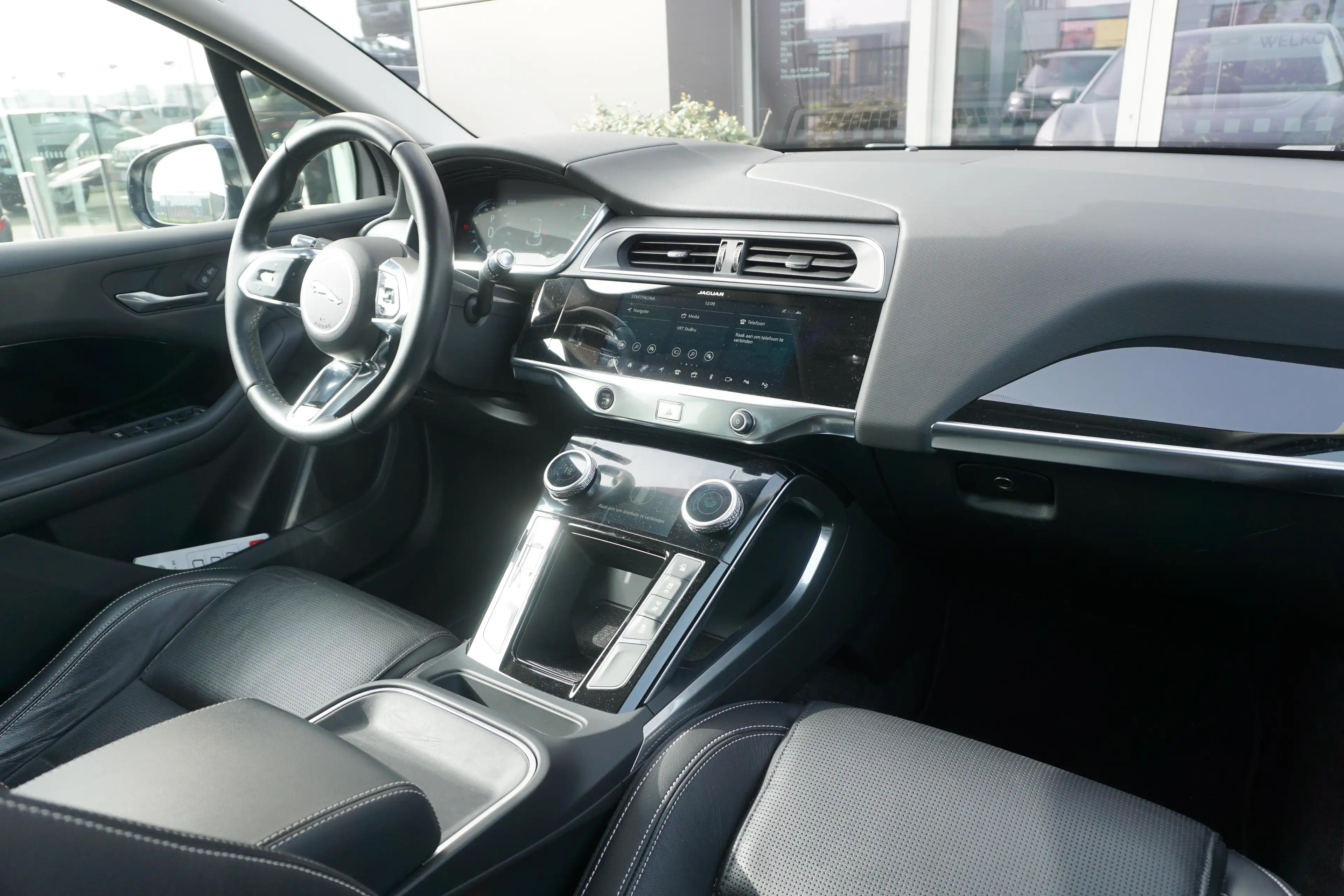 Jaguar I-Pace EV400 SE AWD Auto. 20MY — photo 10