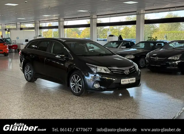 Toyota Avensis 1.8 Kombi Executive/Xenon/Kamera/1.Hand