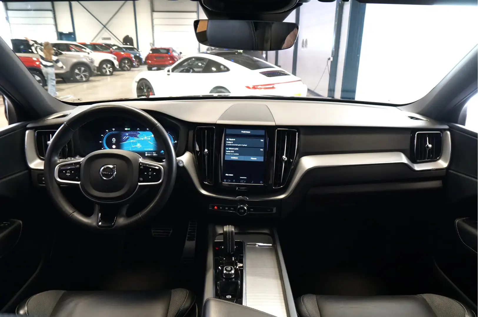 Volvo XC60 2.0 T6 AWD LONG RANGE 293kW/399pk Aut8 Plug-in hyb Noir - 2