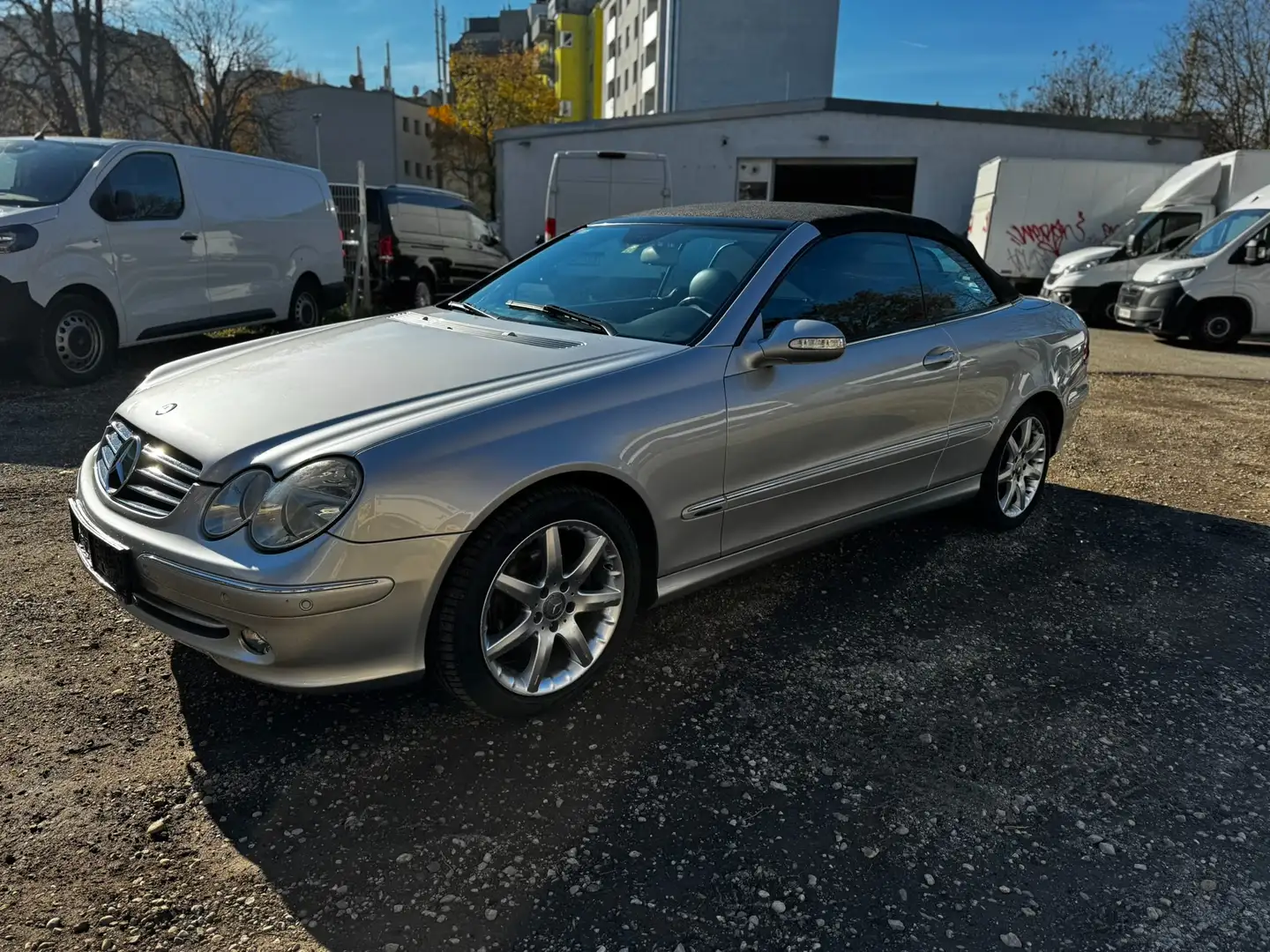 Mercedes-Benz CLK 200 K Avantgarde/Leder/Memory/Klima/8-fach/PTS/SHZ Silber - 1