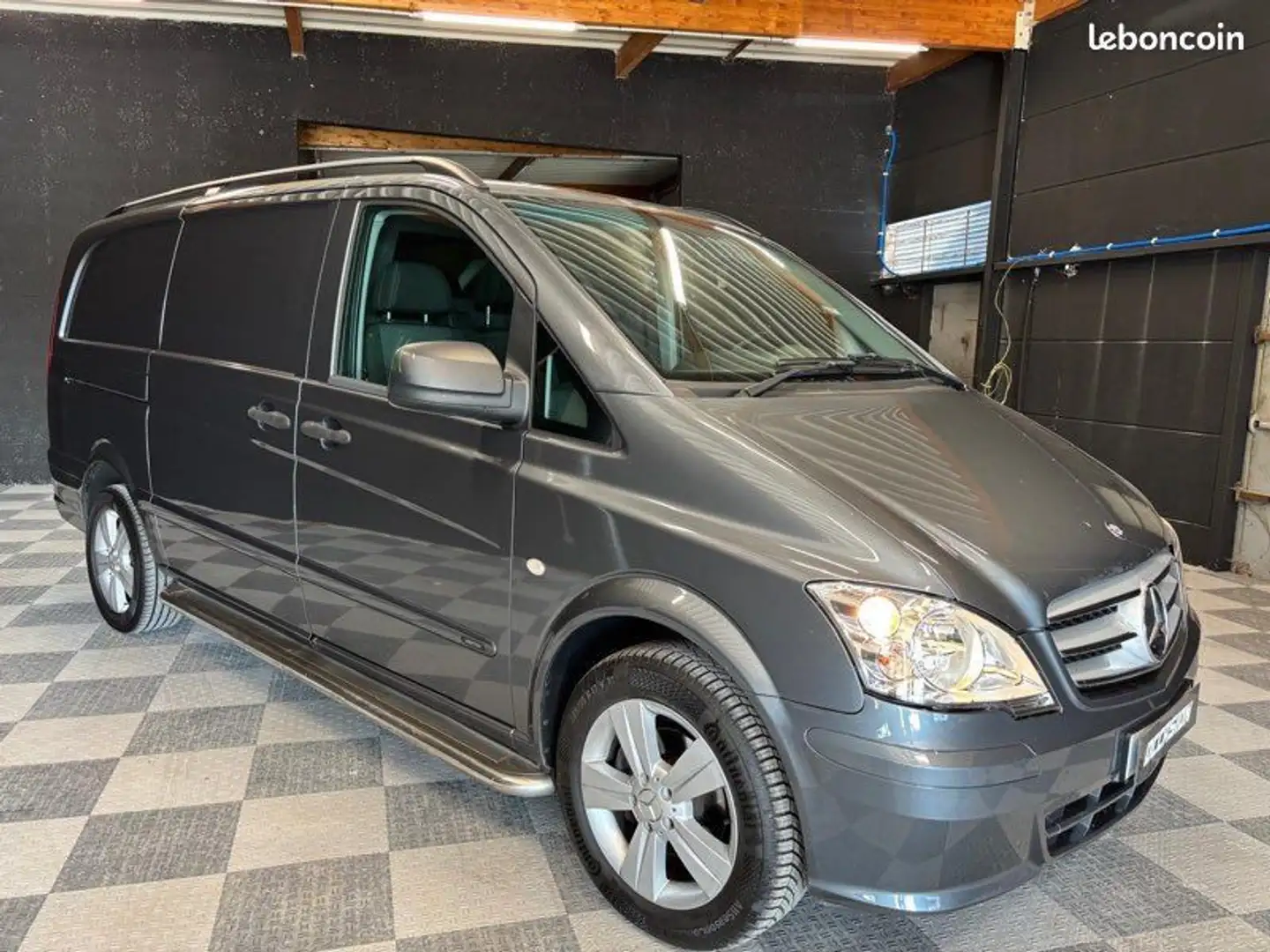 Mercedes-Benz Vito 113cdi 136cv long châssis boîte auto clim attelage Gri - 2