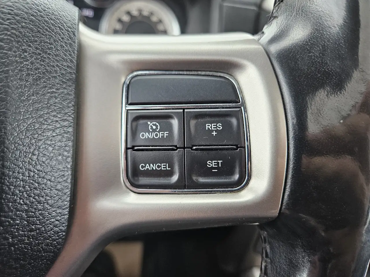 RAM 3500 снимка RAM 3500