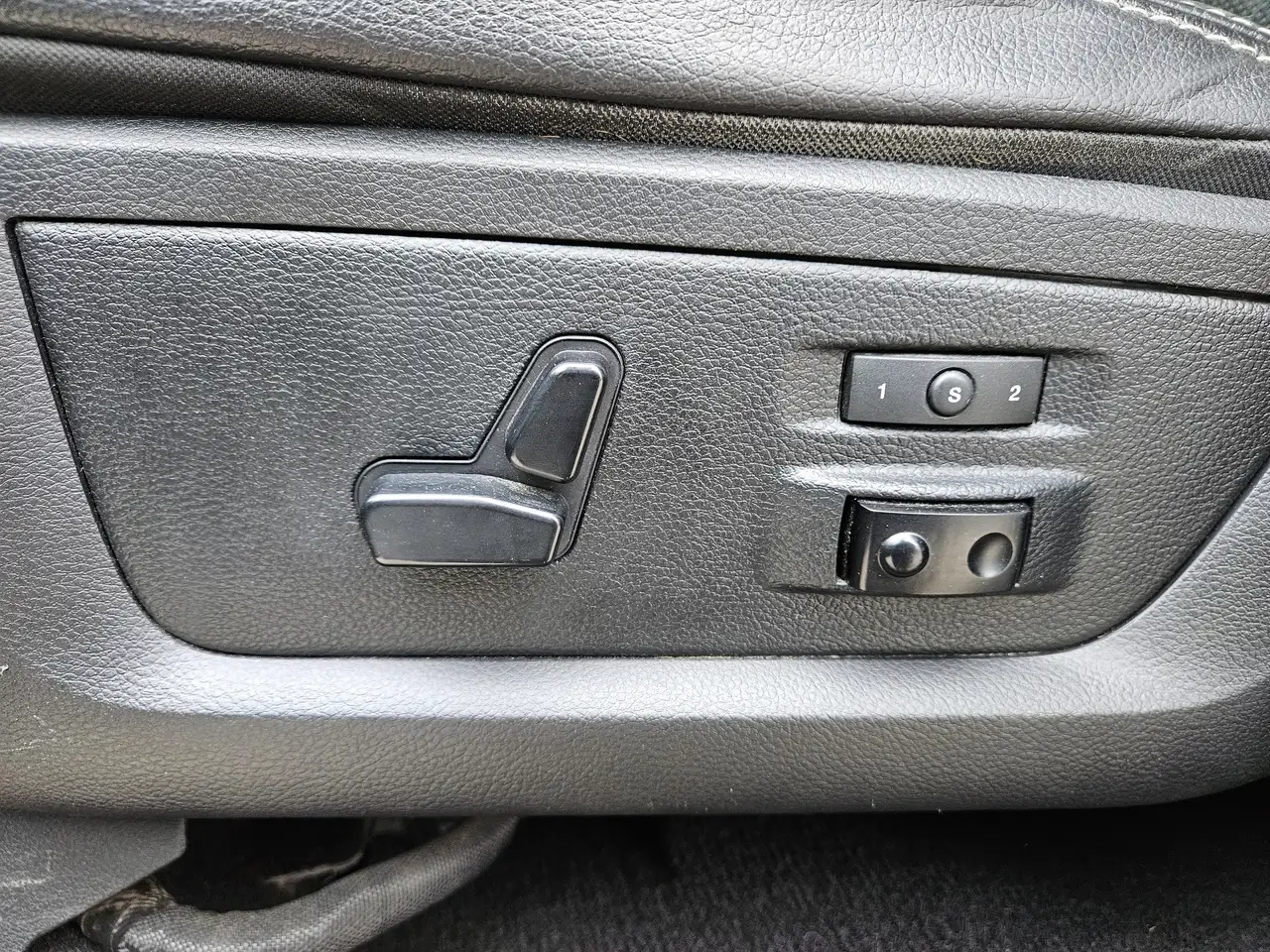 RAM 3500 снимка RAM 3500